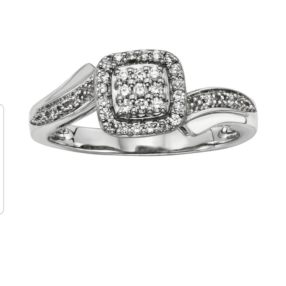 Size 7. Modern bride engagement ring  1/5th carat